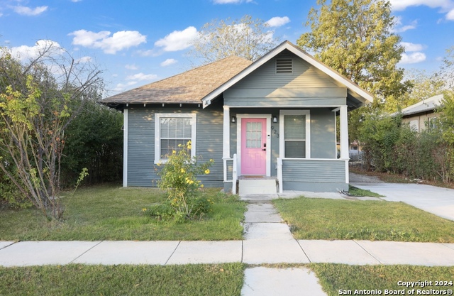 Details for 923 Rosewood Ave W, San Antonio, TX 78201