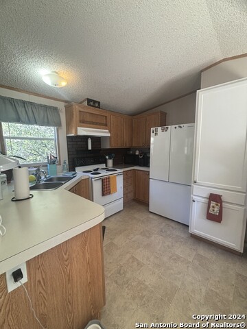 Image 17 of 58 For 7971 Pronghorn Dr