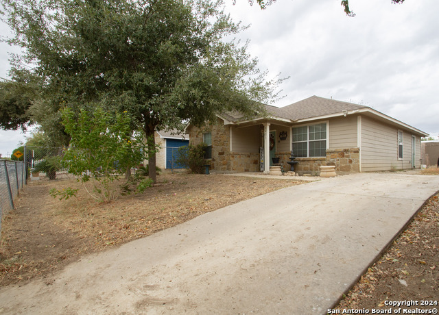 Image 16 of 17 For 3403 Reforma Dr