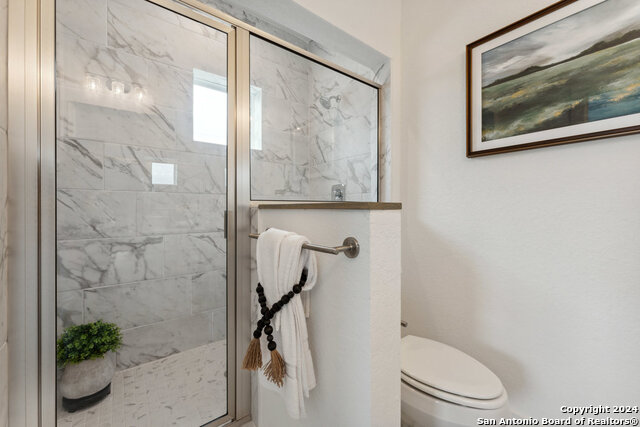 Image 16 of 33 For 1735 Gramercy Pl #201 W