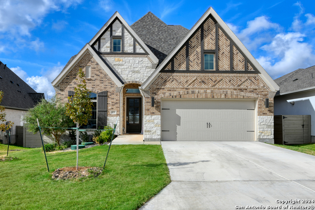 Details for 323 Sugarcane, New Braunfels, TX 78132