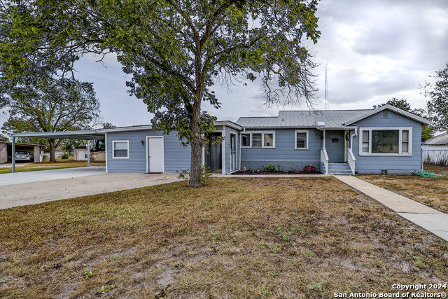 Details for 518 Main Ave E, Karnes City, TX 78118