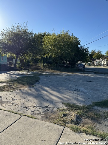 Listing photo id 2 for 108 Hawthorne
