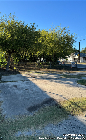 Listing photo id 5 for 108 Hawthorne