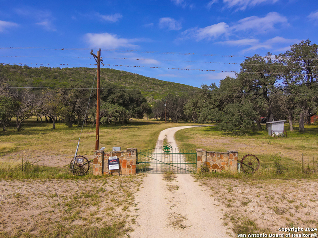 Image 11 of 35 For 4695 Us Highway 83