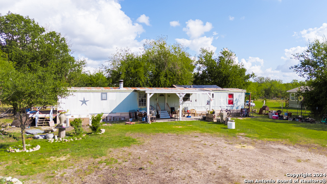 Details for 289 County Road 4639, Hondo, TX 78861