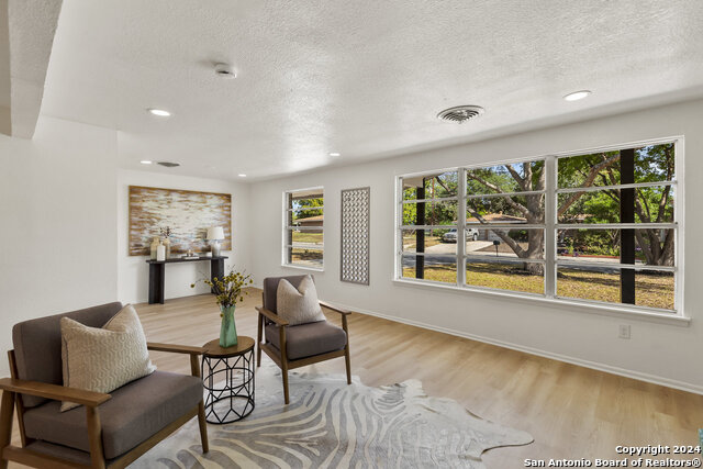 Image 16 of 25 For 5625 Galewind Dr