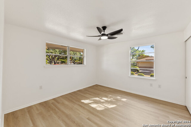 Image 18 of 25 For 5625 Galewind Dr