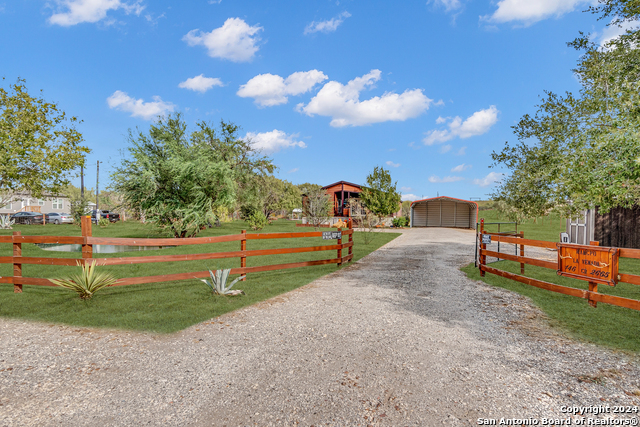 Details for 146 County Road 2665, Devine, TX 78016