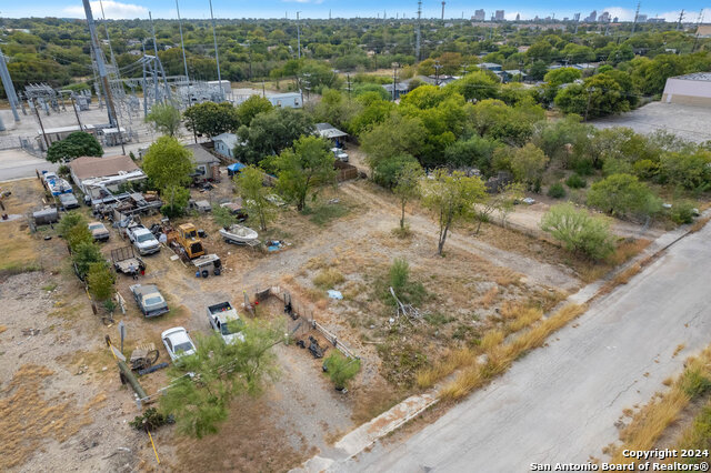 Listing photo id 2 for 6004 Rotary  