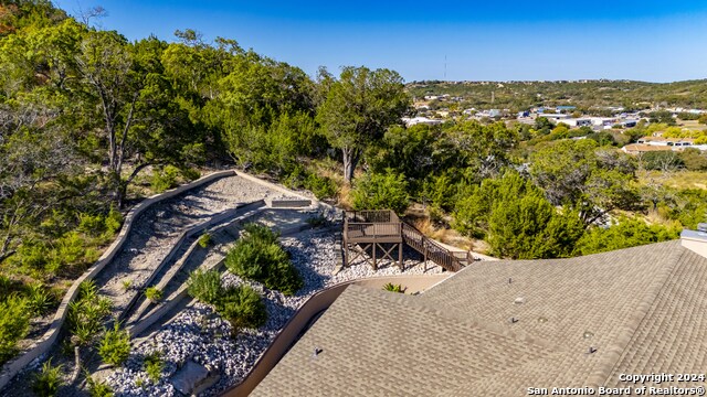 Listing photo id 2 for 110 Ridge Rock Cv