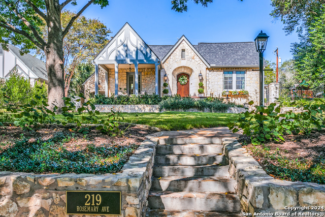 Details for 219 Rosemary Ave, Alamo Heights, TX 78209