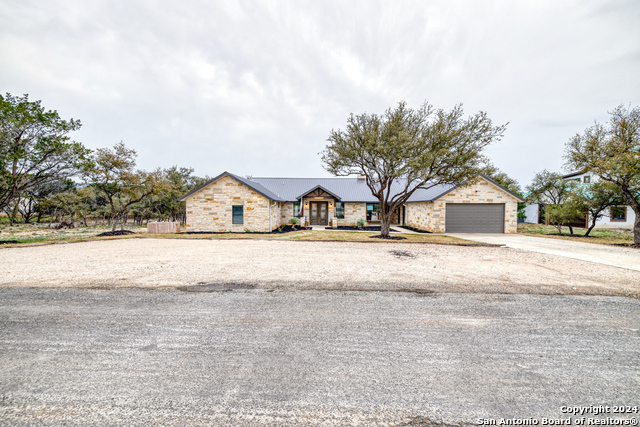 Details for 1723 Mountain Valley Dr, ConCan, TX 78838