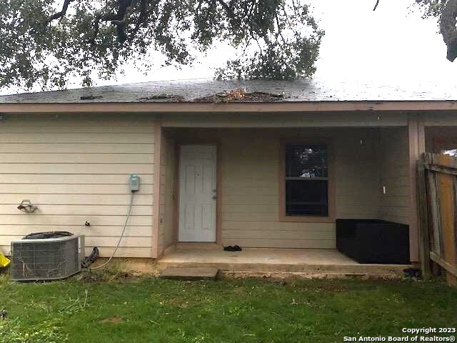 Image 10 of 10 For 716 Uvalde St  B