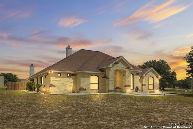 Details for 100 Vintage Ranch Cir, La Vernia, TX 78121