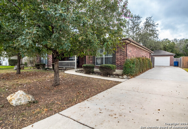 Image 40 of 41 For 9322 Tyler Oaks