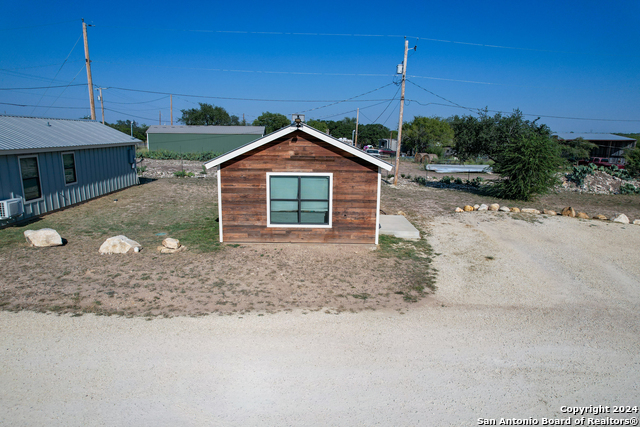 Image 10 of 18 For 265 Uvalde Oaks Dr.