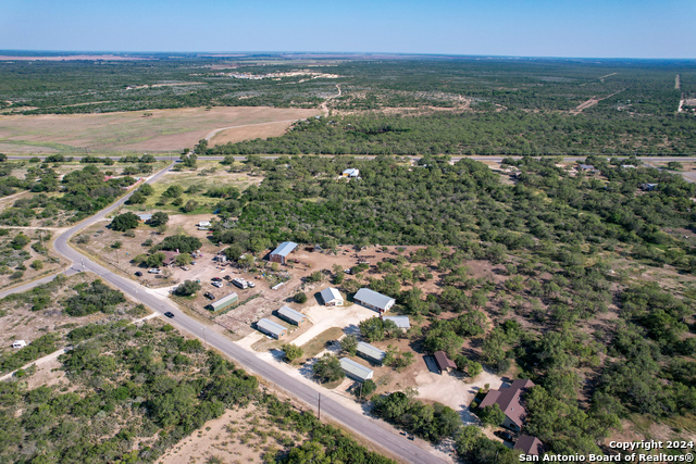 Image 15 of 18 For 265 Uvalde Oaks Dr.