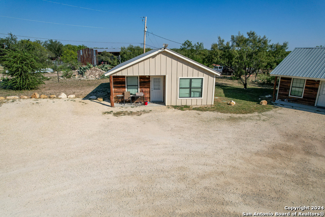 Image 7 of 18 For 265 Uvalde Oaks Dr.