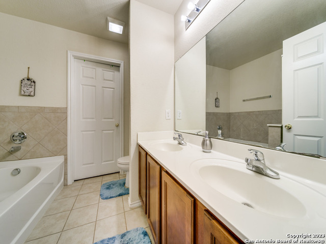 Listing photo id 15 for 3422 Krie Highlands