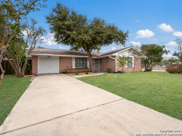 Details for 4835 Lakewood Dr, San Antonio, TX 78220