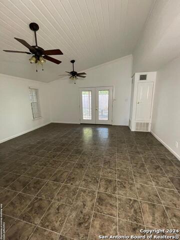 Listing photo id 15 for 6238 Pancho Villa Dr