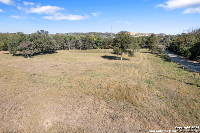 Listing photo id 2 for 849 Krueger Canyon