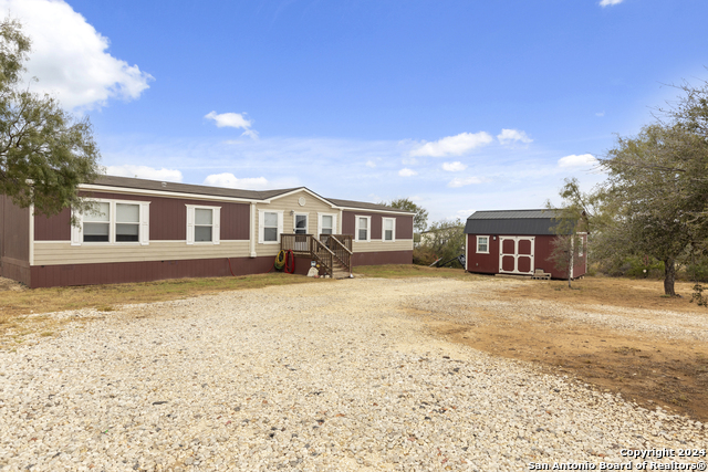 Listing photo id 24 for 114 County Road 2662