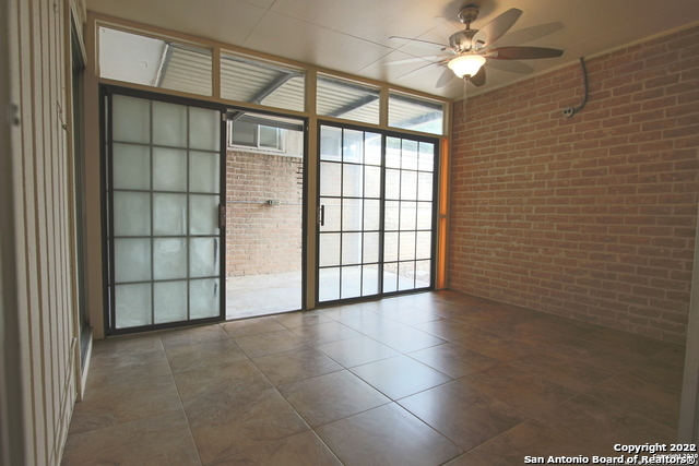 Image 4 of 20 For 8422 Corto Cir