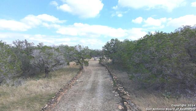 Details for 890 County Road 246, Hondo, TX 78861