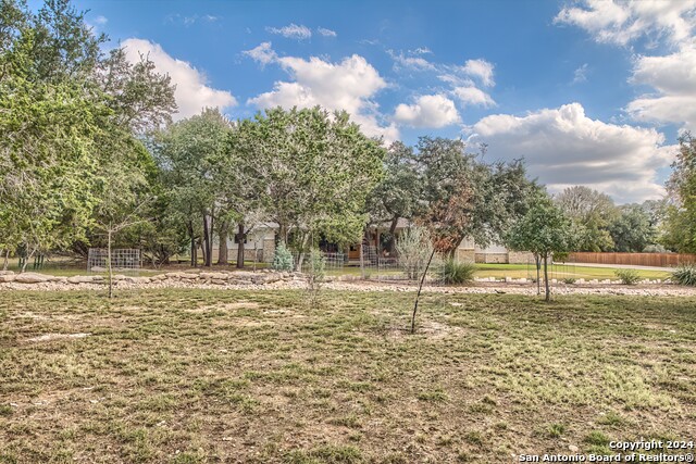 Listing photo id 44 for 481 Vaquero Dr