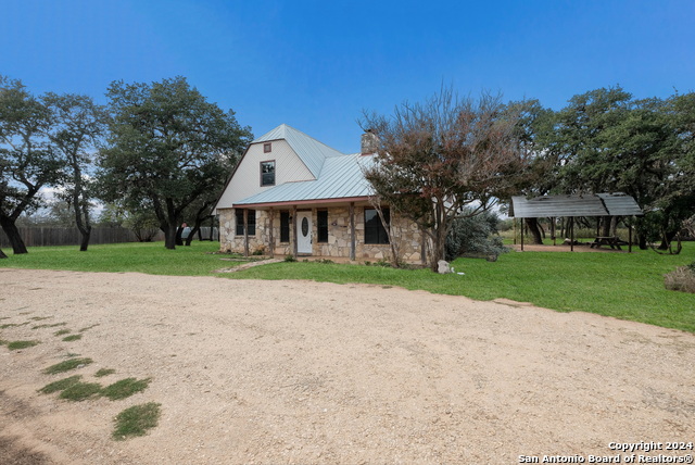 Details for 200 Blue Bonnet, Bandera, TX 78003