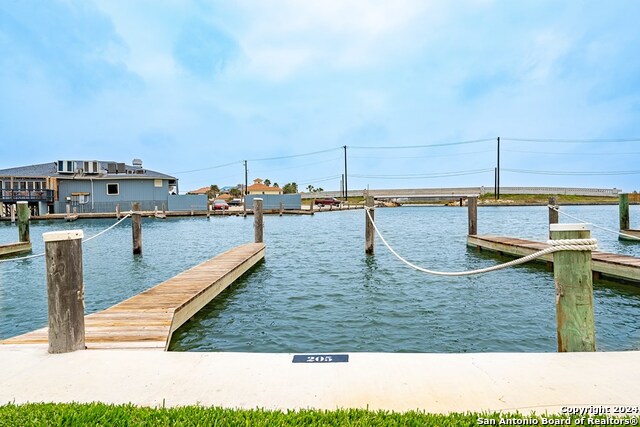 Listing photo id 18 for 620 S Fulton Beach Rd  205