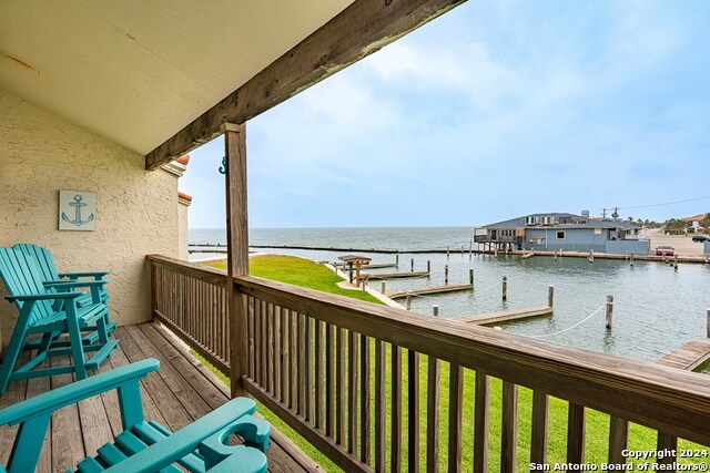 Listing photo id 2 for 620 S Fulton Beach Rd  205