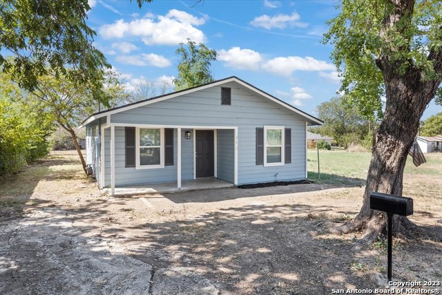 Details for 313 Nagel St, Seguin, TX 78155