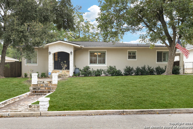 Details for 214 Robinhood Pl, San Antonio, TX 78209