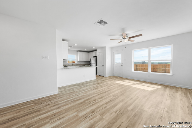 Image 6 of 18 For 16020 Imes Way