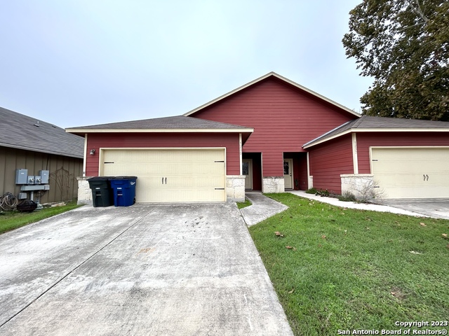 Details for 1235 Ervendberg Ave, New Braunfels, TX 78130