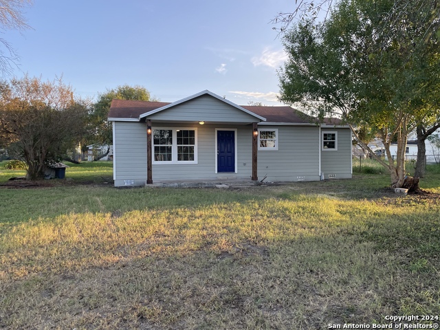 Details for 608 Fulton E, Sinton, TX 78387