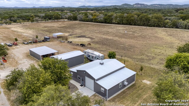 Details for 1264 Heisler Rd, Pipe Creek, TX 78063