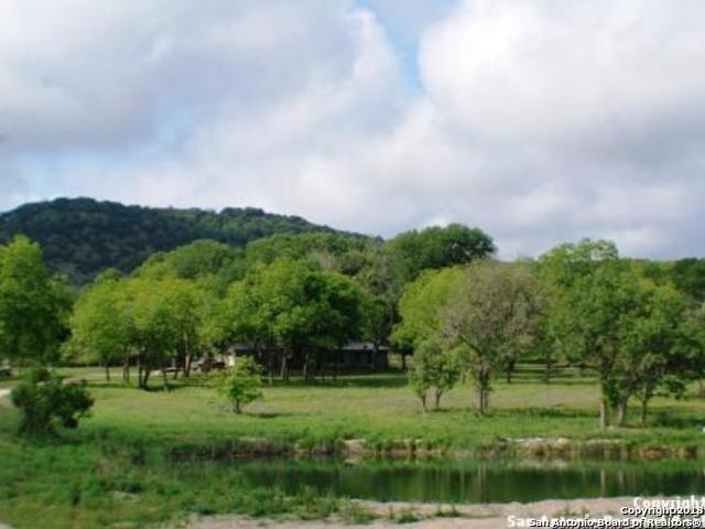 Details for 814 Buena Vista, Bandera, TX 78003