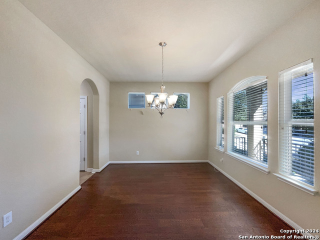 Listing photo id 9 for 9615 Calmont Way