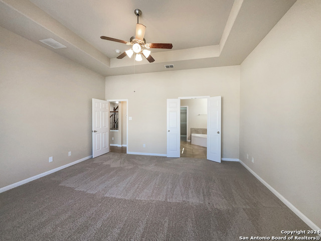 Listing photo id 18 for 9615 Calmont Way