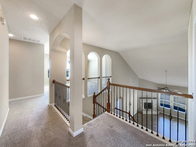 Listing photo id 20 for 9615 Calmont Way