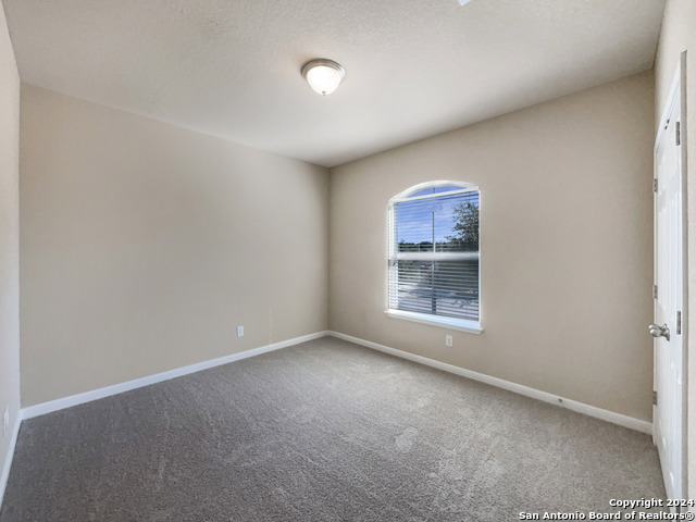 Listing photo id 21 for 9615 Calmont Way