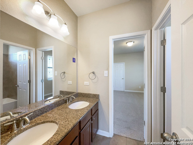 Listing photo id 23 for 9615 Calmont Way