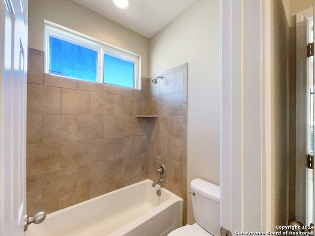 Listing photo id 24 for 9615 Calmont Way