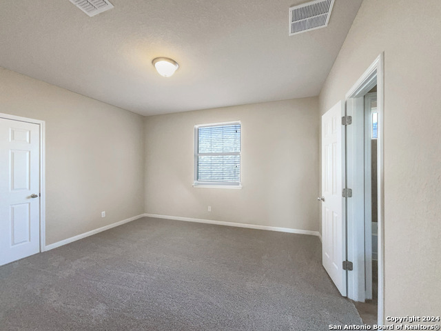 Listing photo id 25 for 9615 Calmont Way