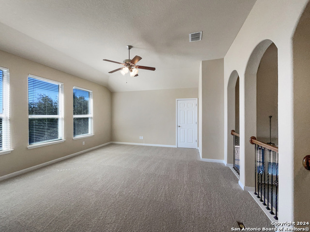 Listing photo id 26 for 9615 Calmont Way