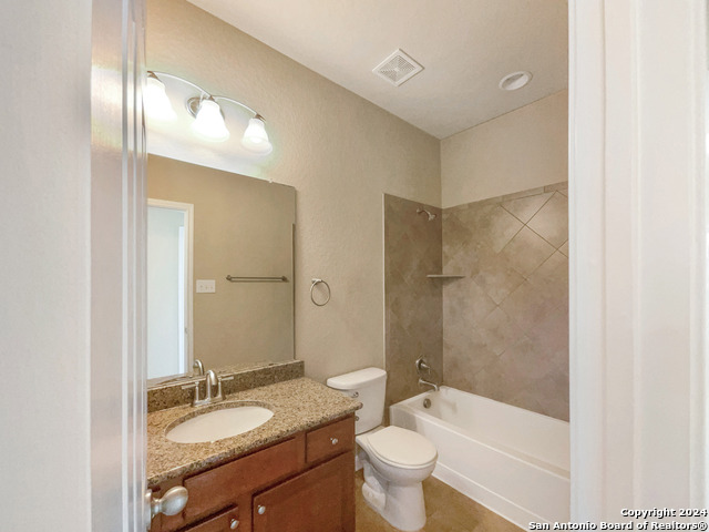 Listing photo id 28 for 9615 Calmont Way